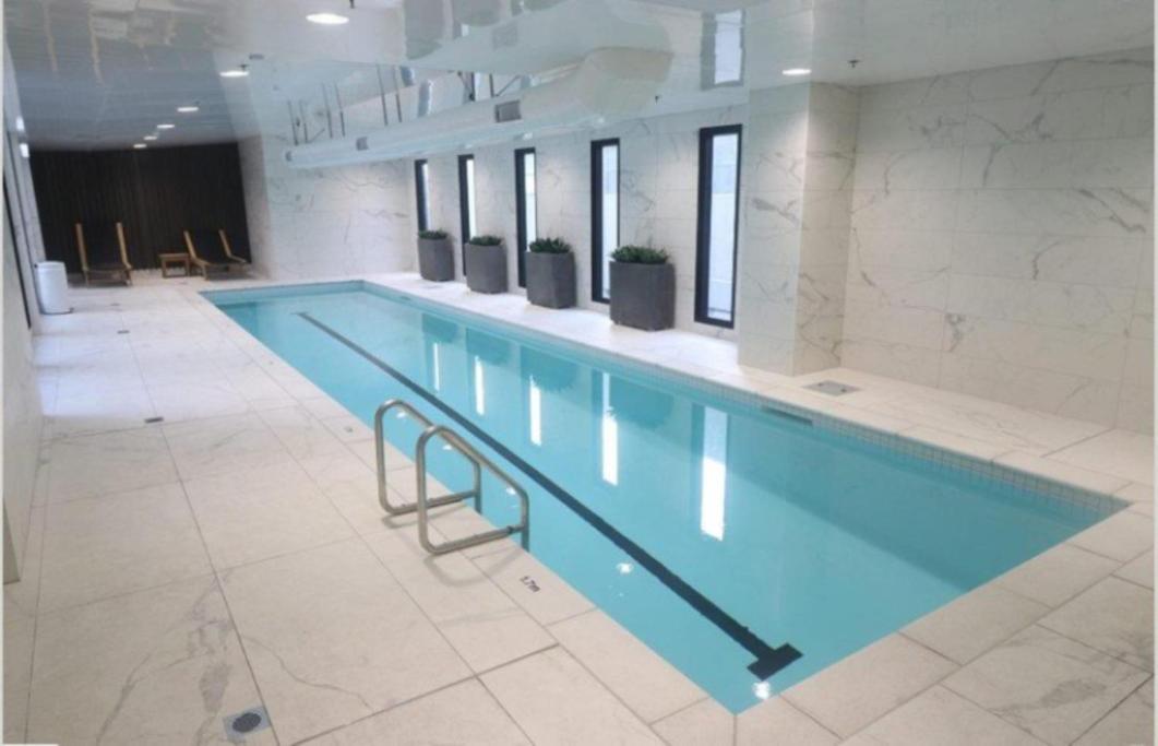 Free Wifi!! Spacious 1-Bedroom Apt, Auckland Cbd Extérieur photo